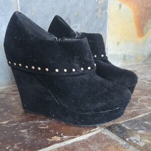 Red Circle Footwear Black Wedge Shoes with Gold Studs